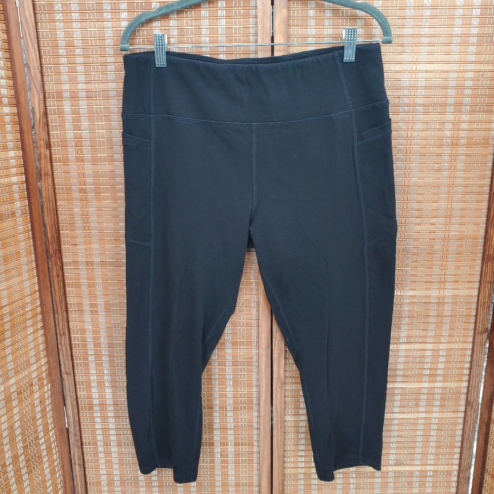 ♧ Athletic Works Women's Black Leggings Size 16/18